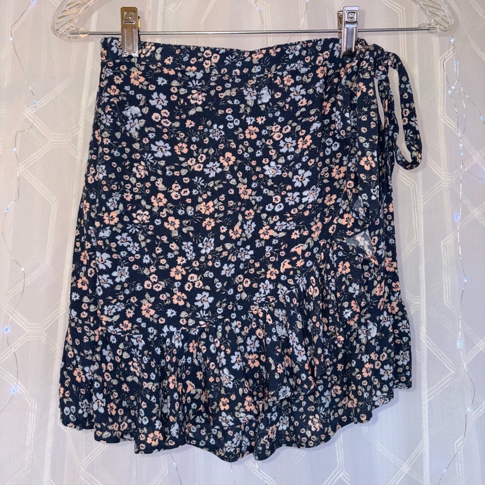 Hippie Rose Floral Mini Skirt Tie Waist Boho Festival Hippie Women's Size XS NWT
